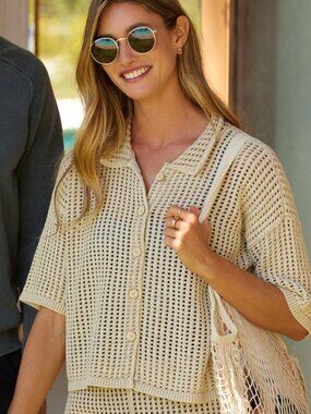 NEW BAREFOOT DREAMS Women’s Sunbleach Buttoned Shirt Stone Beige Size XS